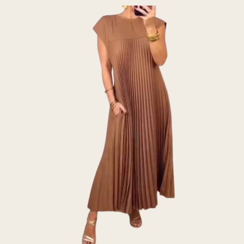 Ella - Pleated Maxi Dress