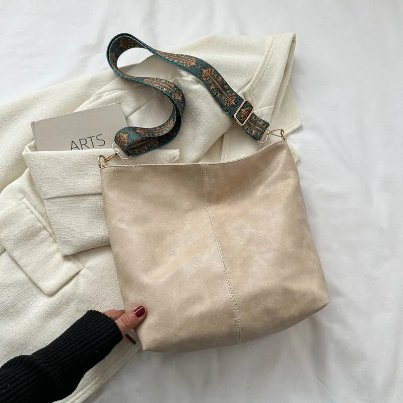 Nicole - Shoulder Handbag