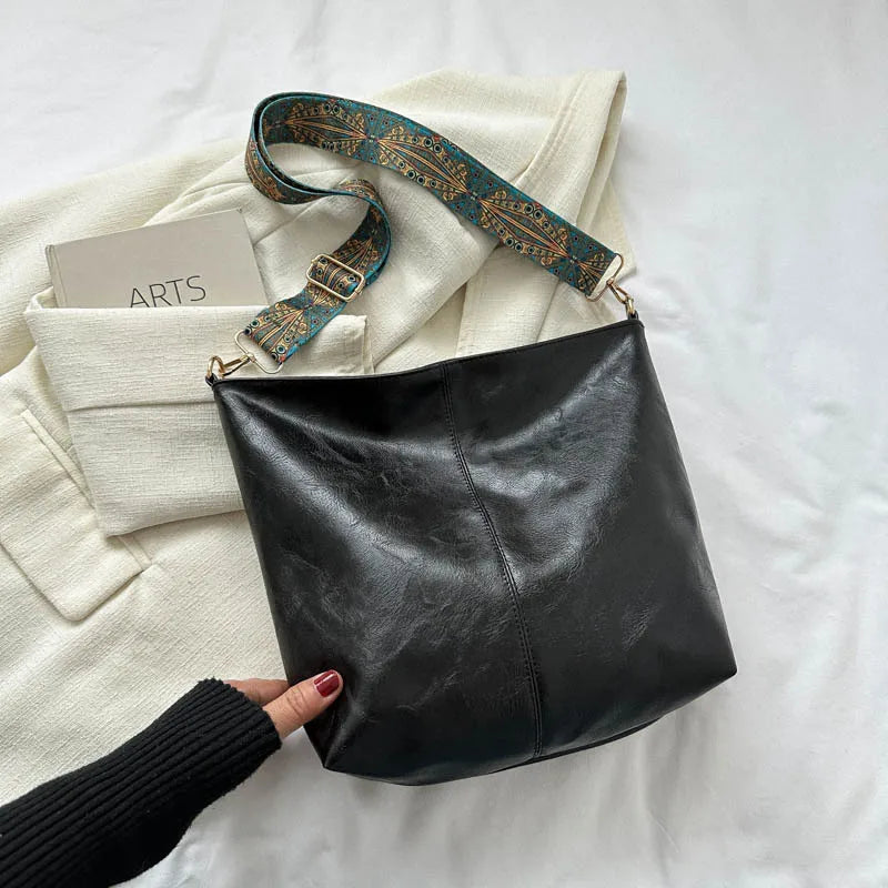 Nicole - Shoulder Handbag